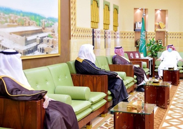 وكيل إمارة منطقة الرياض يستقبل مديري التعليم والشؤون الإسلامية والنقل بالمنطقة