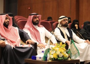 بن الدفين يدشن هوية مجلس المسؤولية المجتمعية بغرفة الخرج بن الدفين يدشن هوية مجلس المسؤولية المجتمعية بغرفة الخرج