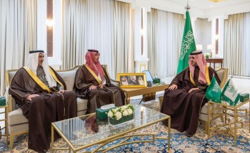 أمير الجوف يكرِّم تجمع الجوف الصحي لتحقيقه المركز الأول بجائزة أفضل أداء بمسار الرعاية التلطيفية أمير الجوف يكرِّم تجمع الجوف الصحي لتحقيقه المركز الأول بجائزة أفضل أداء بمسار الرعاية التلطيفية