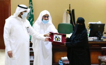 جمعية البر الخيرية بالدرب تسلم مفاتيح وحدتين سكنية للدفعة الثانية من المستفيدين الأكثر أحتياجاً جمعية البر الخيرية بالدرب تسلم مفاتيح وحدتين سكنية للدفعة الثانية من المستفيدين الأكثر أحتياجاً