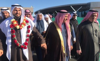 بالفيديو والصور البكر يستقبل الحبلاني الذي تبرع بكليته لصديقه بمطار عرعر بالفيديو والصور البكر يستقبل الحبلاني الذي تبرع بكليته لصديقه بمطار عرعر