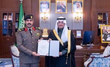 سمو محافظ الأحساء يكرّم مدير شرطة المحافظة بمناسبة نقله