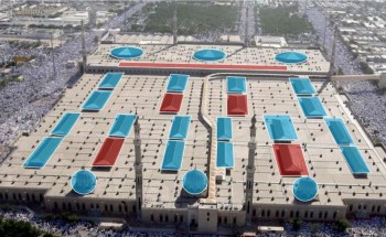 الشؤون الإسلامية تهيأ مسجد نمرة بأحدث أنظمة التكييف وتنقية الهواء وتعده وفق الإجراءات الاحترازية لاستقبال الحجاج الشؤون الإسلامية تهيأ مسجد نمرة بأحدث أنظمة التكييف وتنقية الهواء وتعده وفق الإجراءات الاحترازية لاستقبال الحجاج