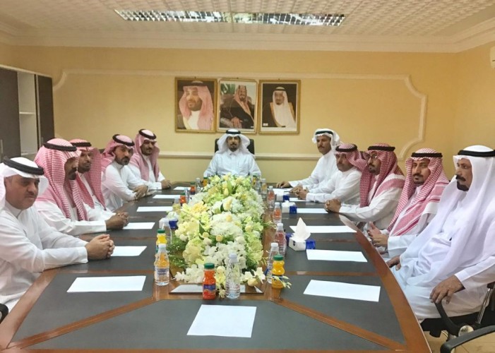 محافظ ضرية يجتمع برؤساء مراكز المحافظة