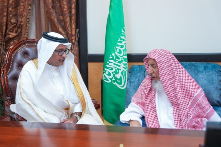 أمين الطائف يزور سماحة المفتي العام