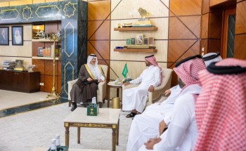 أمير الشرقية يستقبل الشدي المتنازل عن قاتل ابنه لوجه الله تعالى أمير الشرقية يستقبل الشدي المتنازل عن قاتل ابنه لوجه الله تعالى