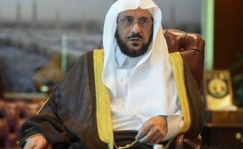 وزير الشؤون الإسلامية يكشف عن سر الاستغناء عن بعض خطباء المساجد في المملكة وزير الشؤون الإسلامية يكشف عن سر الاستغناء عن بعض خطباء المساجد في المملكة