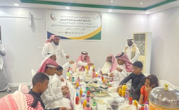 جمعية البر الخيرية بصامطة تنظم مأدبة إفطار للأيتام وأسرهم بحضور رسمي ومجتمعي جمعية البر الخيرية بصامطة تنظم مأدبة إفطار للأيتام وأسرهم بحضور رسمي ومجتمعي