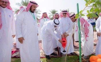 *”البيئة” تطلق المرحلة الخامسة لمبادرة “أرض القصيم خضراء” لزراعة 100 ألف شجرة*
