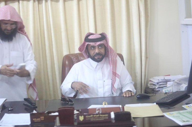 الحياني يتفقد خيرية بحر ابو سكينة ويشيد بالعاملين ، ومرزوق لدينا (١٣٠٠) أسره ب (٦٠٠٠) فرد .