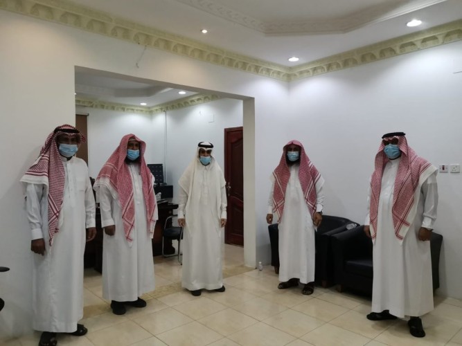 متقاعدو الجموم يشاركون في تحقيق الإجراءات الاحترازية بالمساجد