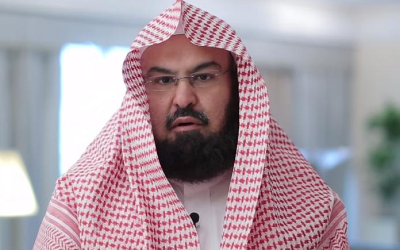 الدكتور السديس يشيد بالموافقة الكريمة بالسماح بأداء العمرة والدخول للمسجد الحرام وزيارة الروضة الشريفة تدريجياً