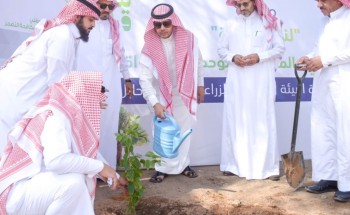 مدير عام فرع البيئة بحائل يطلق حملة “لنكن قدوه” لاستزراع مقرات الوزارة بالمنطقة مدير عام فرع البيئة بحائل يطلق حملة “لنكن قدوه” لاستزراع مقرات الوزارة بالمنطقة