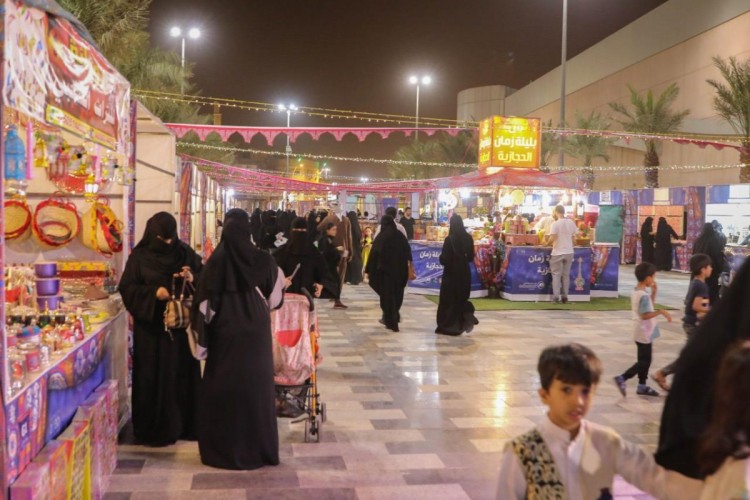 انطلاقة فعاليات مهرجان ليالي رمضان فى عنيزة