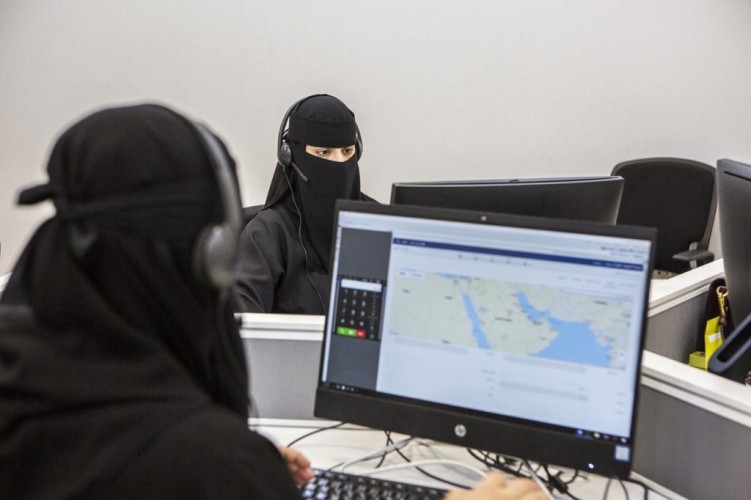 أمانة الأحساء تطور تطبيق لـ”رفع الأثاث التالف” في الأحياء