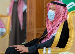 سمو أمير الباحة .. يسلم 100 وحدة سكنية للمستفيدين بمجمع اسكان الملك عبدالله بالعقيق بقيمة اجمالية 50 مليون ريال