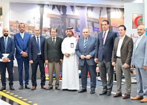 قنصل جمهورية مصر لدى المملكة يزور هيئة الهلال الأحمر السعودي بالمنطقة الشرقية قنصل جمهورية مصر لدى المملكة يزور هيئة الهلال الأحمر السعودي بالمنطقة الشرقية