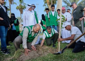 «تزامناً مع أسبوع البيئة»… بلدية القطيف تطلق مبادرة “التوت القطيفي” لزيادة الغطاء النباتي وتعزيز الوعي البيئي