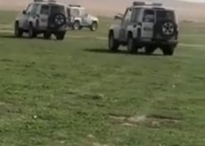 شرطة الشمالية تطلب المغادرة من أصحاب المخيمات في المتنزهات البرية والتوجه للمنازل (فيديو) شرطة الشمالية تطلب المغادرة من أصحاب المخيمات في المتنزهات البرية والتوجه للمنازل (فيديو)