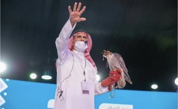 مزاد الصقور السعودي يشهد بيع 4 صقور شاهين قرناس بـ 319 ألف ريال في يومه الأول مزاد الصقور السعودي يشهد بيع 4 صقور شاهين قرناس بـ 319 ألف ريال في يومه الأول