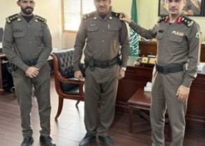 مدير مرور جازان يقلّد الحسن علي حمدي رتبة رئيس رقباء في صامطة مدير مرور جازان يقلّد الحسن علي حمدي رتبة رئيس رقباء في صامطة