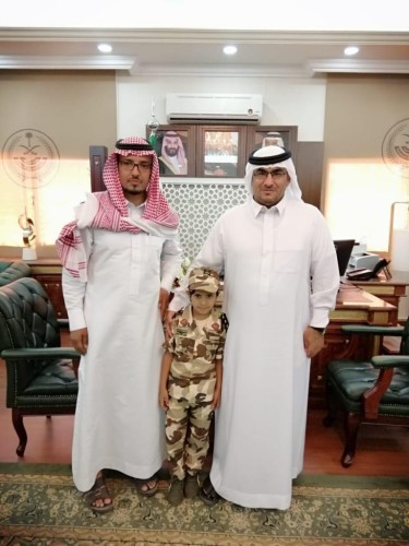 محافظ العلا المكلف يستقبل منشد القصيدة الوطنية في حفل اليوم الوطني 89