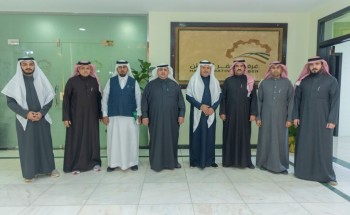 بحضور عدد من رؤساء الغرف التجارية غرفة حفرالباطن تعرض 30 فرصة استثمارية