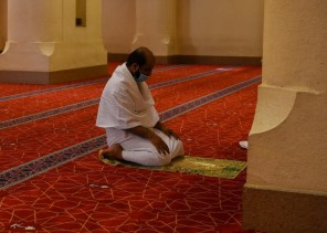 وزارة الشؤون الإسلامية تكمل مشروع فرش جامع ميقات ذي الحليفة بالسجاد الفاخر وبمواصفات عالمية .. تعرف عليها وزارة الشؤون الإسلامية تكمل مشروع فرش جامع ميقات ذي الحليفة بالسجاد الفاخر وبمواصفات عالمية .. تعرف عليها