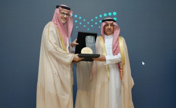 معالي وزير التعليم يكرّم جامعة الملك عبدالعزيز في حفل شركاء المسؤولية المجتمعية