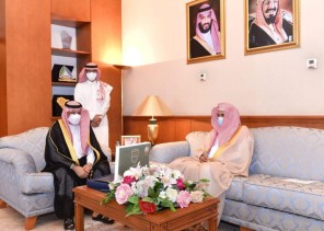 محافظ القطيف المكلف يطلع على فعاليات حملة ربِّ اجعل هذا البلد آمناً محافظ القطيف المكلف يطلع على فعاليات حملة ربِّ اجعل هذا البلد آمناً