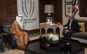 ملك الأردن يستقبل سفير خادم الحرمين الشريفين.