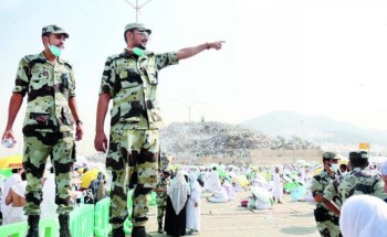 أعين رجال الأمن “الخفية” تراقب “النشّالين” في محيط عرفات أعين رجال الأمن “الخفية” تراقب “النشّالين” في محيط عرفات