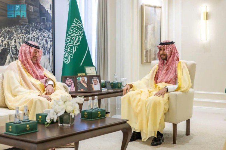نائب أمير منطقة الجوف يستقبل رئيس هيئة الرقابة ومكافحة الفساد ويشيد بالجهود المبذولة لتعزيز النزاهة