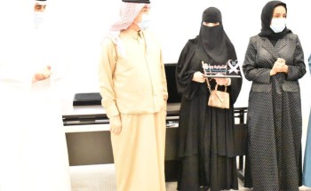 متطوعو الشرقية يتبرعون بـ 300 ألف ريال لمكافحة السرطان متطوعو الشرقية يتبرعون بـ 300 ألف ريال لمكافحة السرطان