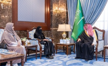 سمو محافظ الأحساء يستقبل عددا من طالبات مدارس الظهران الأهلية سمو محافظ الأحساء يستقبل عددا من طالبات مدارس الظهران الأهلية