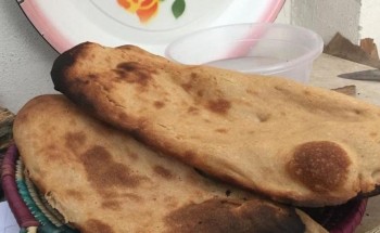 “الميفا”.. خبز شعبي يزين موائد الإفطار الرمضانية بجنوب المملكة.. تعرف على قصته (صور) “الميفا”.. خبز شعبي يزين موائد الإفطار الرمضانية بجنوب المملكة.. تعرف على قصته (صور)