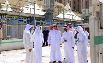وكيل الخدمات يقف ميدانيا على أعمال النظافة بالمشاعر المقدسة