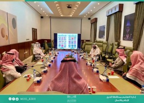 محافظ الخرج يدشن الإصدار التوثيقي “تعليم الخرج ثلاثة وستون من العطاء”