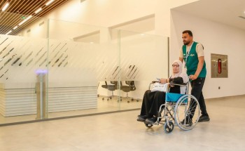بإشراف مباشر من أمير تبوك .. الجهات الحكومية والفرق التطوعية تواصل تقديم خدماتها لضيوف الرحمن القادمين عبر منفذ حالة عمار
