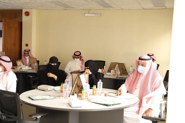 مدير الصحة النفسية بمحافظة الطائف يدشن ورشة عمل تطبيق معايير الخدمة في مراكز الاتصال بالمنشأت الصحية