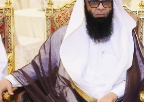 الجفري: أنجزنا خلال الفترة الماضية من صيانة 15 مسجد بمكة والمسيرة منطلقة لخدمة بيوت الله الجفري: أنجزنا خلال الفترة الماضية من صيانة 15 مسجد بمكة والمسيرة منطلقة لخدمة بيوت الله