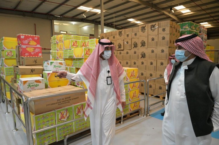 مدير عام “هدف” يؤكد خلال زيارته لمصنع ستار للأغذية بحائل على التشارك وتوجيه الدعم لرفع نسب التوطين