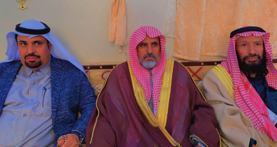 بعد كفاح 40 عاماً .. أبناء معرف قرية أم شعاري يقيمون حفل لـ”الشيخ عبيدالله بن عبيد الشويلعي” بمناسبة تقاعده من شركة أرامكو
