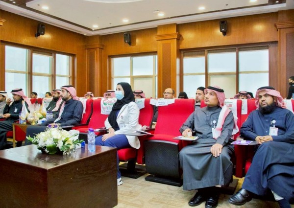 صحة حائل تنظم ندوة “الاجراءات التنظيمية والعلمية للأدوية الخاضعة للرقابة” صحة حائل تنظم ندوة “الاجراءات التنظيمية والعلمية للأدوية الخاضعة للرقابة”