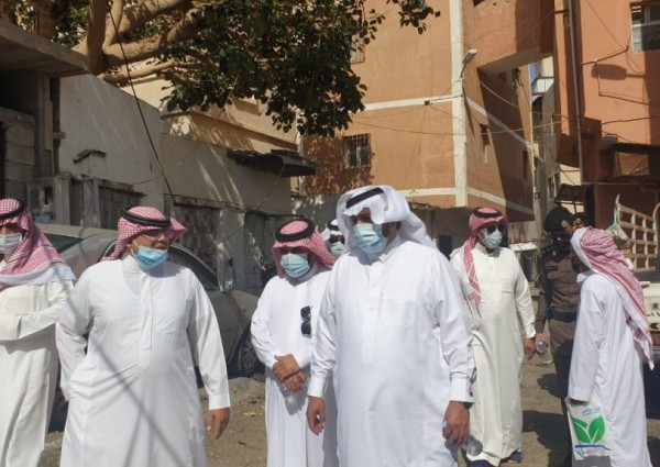 محافظ فيفاء يبحث تطوير سوق النفيعة والمسارات السياحية محافظ فيفاء يبحث تطوير سوق النفيعة والمسارات السياحية
