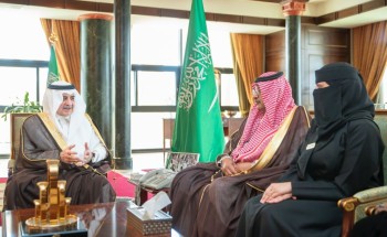 أمير تبوك يستقبل رئيس جمعية «شرف».. ويشيد بجهودها في خدمة ضيوف الرحمن أمير تبوك يستقبل رئيس جمعية «شرف».. ويشيد بجهودها في خدمة ضيوف الرحمن
