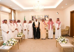 بمناسبة انتهاء فترة تكليفه .. سمو محافظ حفر الباطن يستقبل رئيس جامعة حفر الباطن الدكتور صالح آل صقر بمناسبة انتهاء فترة تكليفه .. سمو محافظ حفر الباطن يستقبل رئيس جامعة حفر الباطن الدكتور صالح آل صقر