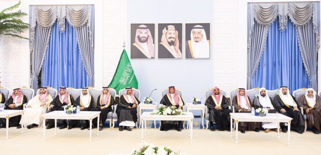 سمو محافظ الأحساء يلتقي منسوبي مكتب وزارة البيئة والمياه والزراعة بالمحافظة في جلسته الأسبوعية “الثلاثائية”
