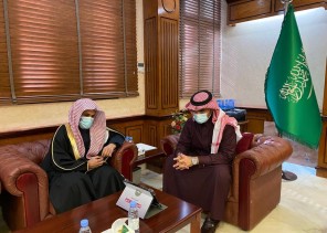 مدير عام فرع الرئاسة العامة لهيئة الأمر بالمعروف بالمنطقة الشرقية يلتقي بأمين حفر الباطن مدير عام فرع الرئاسة العامة لهيئة الأمر بالمعروف بالمنطقة الشرقية يلتقي بأمين حفر الباطن