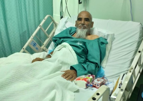 مرابط بالحد الجنوبي يتبرع بكليته لإنهاء معاناة والده مع الفشل الكلوي مرابط بالحد الجنوبي يتبرع بكليته لإنهاء معاناة والده مع الفشل الكلوي